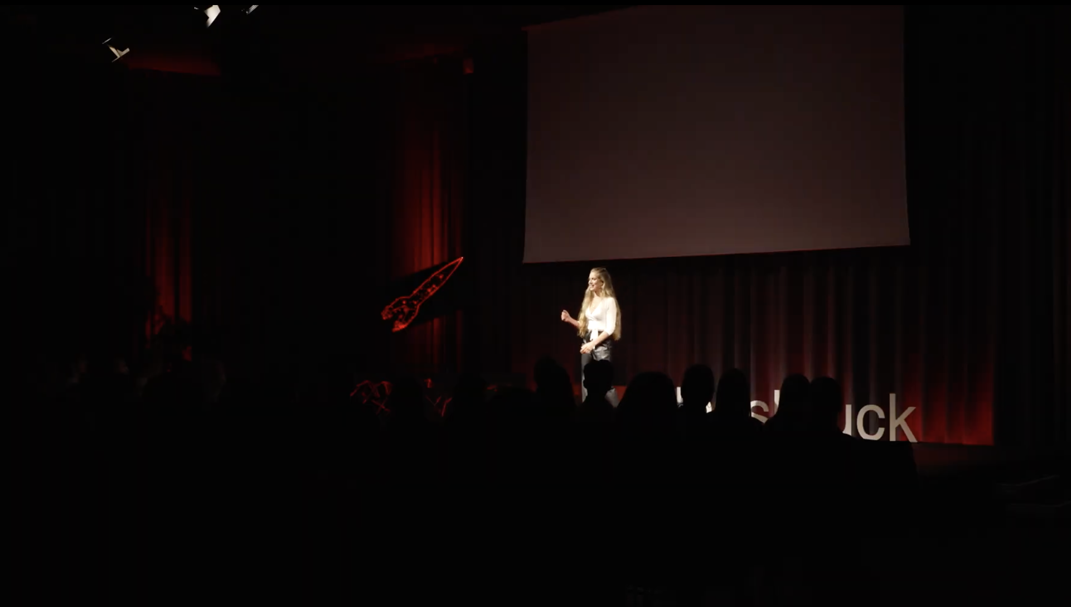 Vermilion Talent als Speakerin auf der TEDx-B&uuml;hne